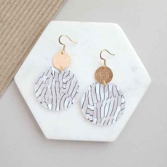 Zoey Earrings - Pearl Black Stripe